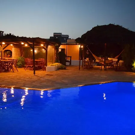 Lejlighed Tzane & - Steps Away From Golden *