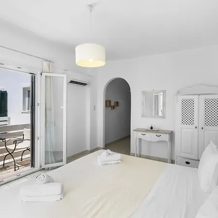 Tzane & - Steps Away From Golden Lejlighed *