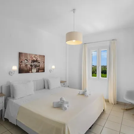 Tzane & - Steps Away From Golden Lejlighed