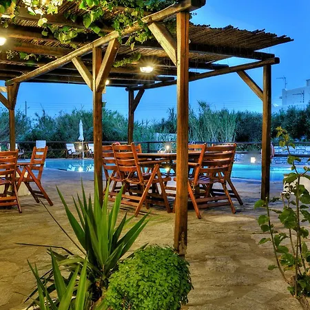 Lejlighed Tzane & - Steps Away From Golden