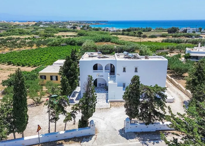 Tzane & - Steps Away From Golden דירה