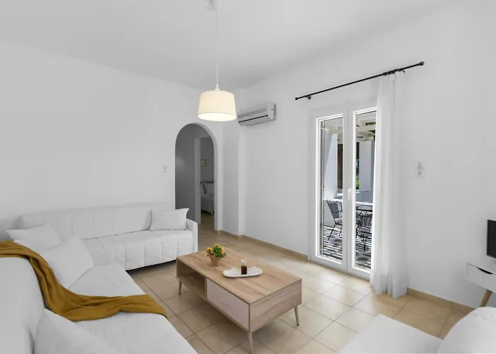 Tzane & - Steps Away From Golden * חריסי אקטי