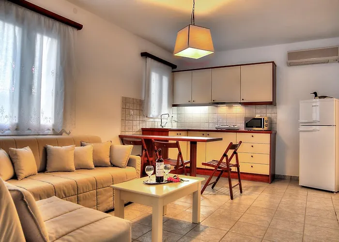 Tzane & - Steps Away From Golden חריסי אקטי