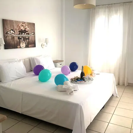 Daire Tzane & - Steps Away From Golden Chrisi Akti (Paros)