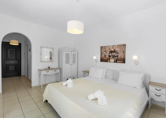 Tzane & - Steps Away From Golden Lägenhet *