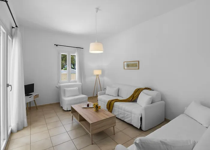 Lägenhet Tzane & - Steps Away From Golden *