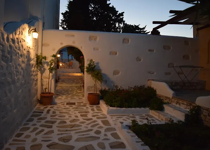 Tzane & - Steps Away From Golden Lägenhet *