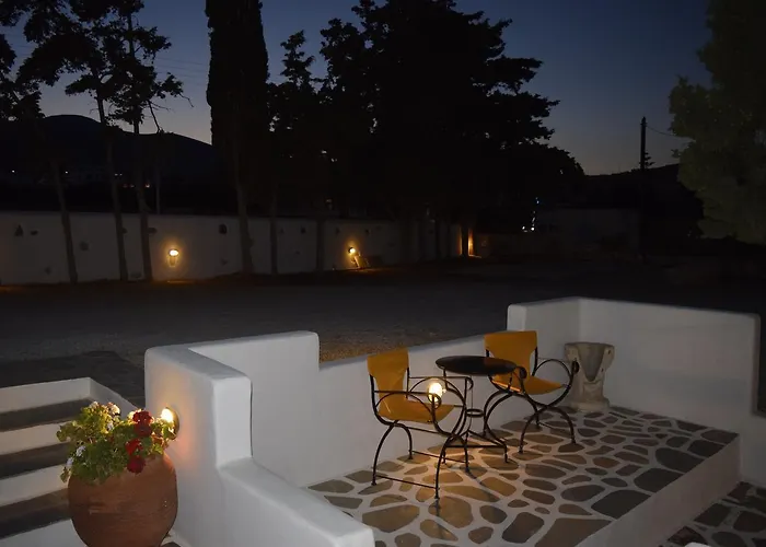 Tzane & - Steps Away From Golden דירה